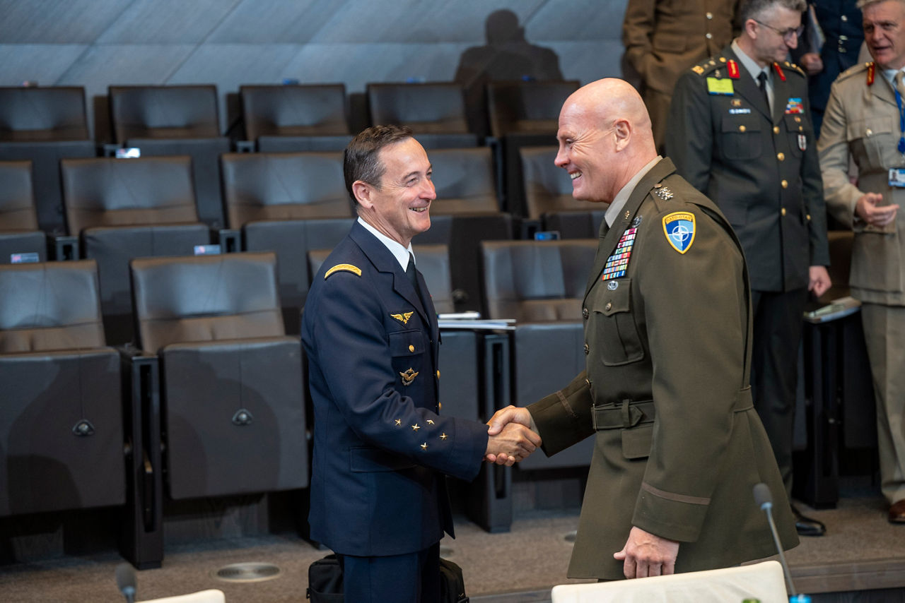 Left to Right - The Chief of Defence of France, General Fabien Mandon with Deputy Chair of the NATO Military Committee (DCMC), Lieutenant General W. Phil Brooks.
