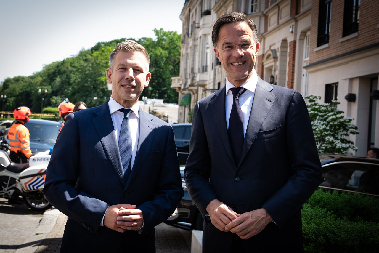 NATO Secretary General meets with the Prime Minister of Hungary
