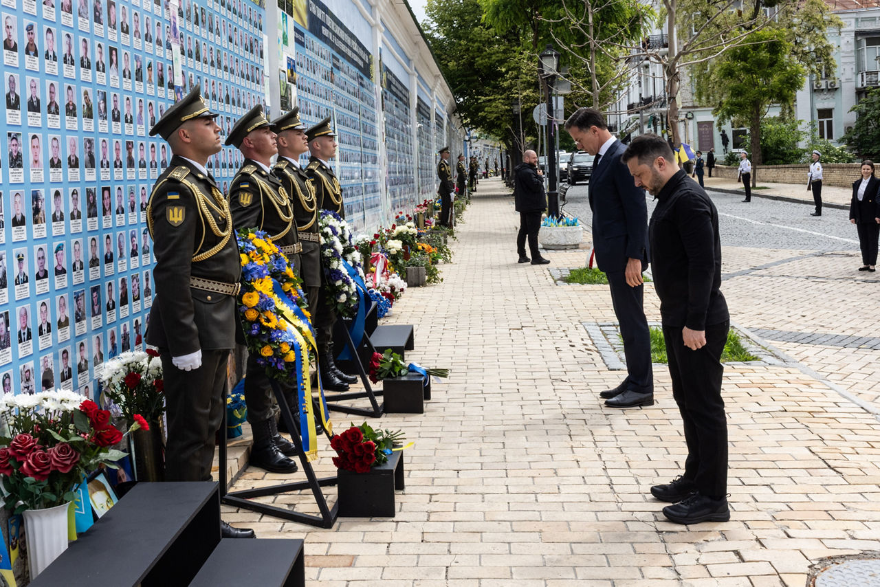 NATO Secretary General Mark Rutte and Volodymyr Zelenskyy, President of Ukraine, in a wreath-laying ceremony at the Wall of Remembrance of the Fallen for Ukraine