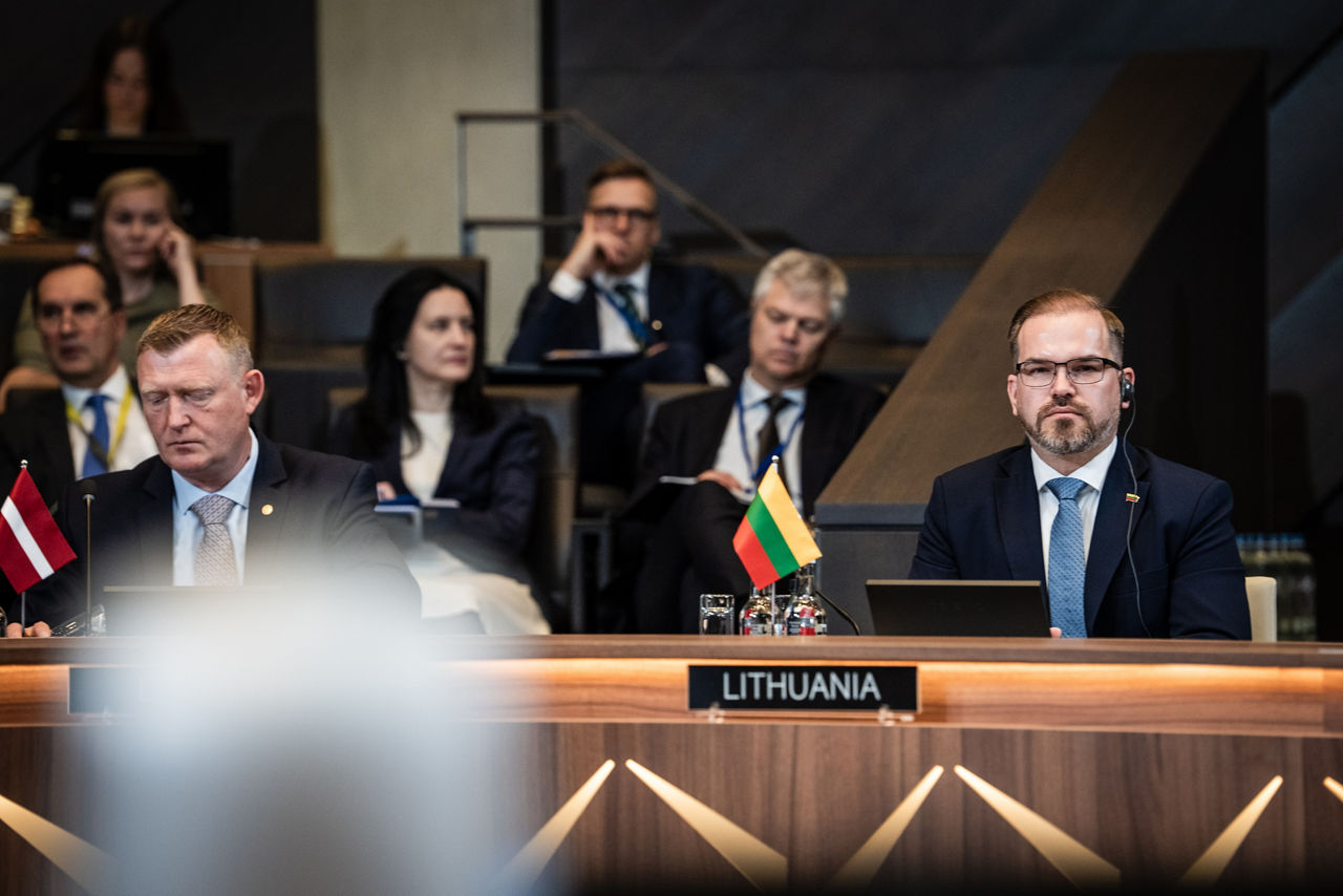[from left to right] Raivis Melnis (Minister of Defence, Latvia) and Robertas Kaunas (Minister of Defence, Lithuania)
