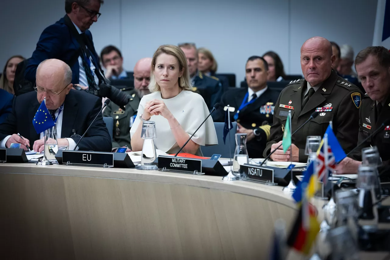 Andrius Kubilius (European Commissioner for Defence and Space), Kaja Kallas (Vice-President of the European Commission) and Lieutenant General Winston P. Brooks (Deputy Chair of the Military Committee)