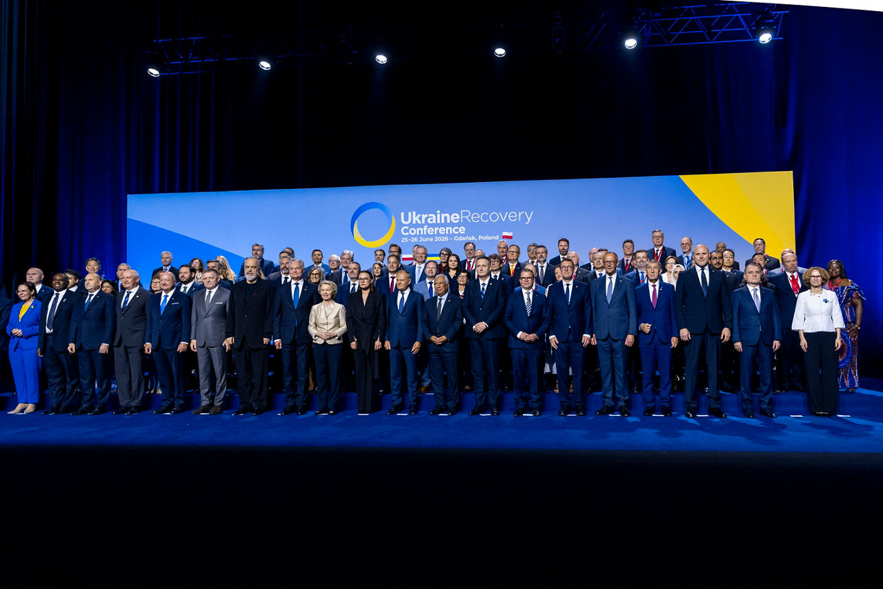 Group photo from the Ukraine Recovery Conference 2026 in Gdansk, Poland