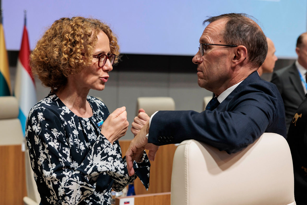 NATO Deputy Secretary General Radmila Shekerinska and Minister of Foreign Affairs of Norway Espen Barth Eide 
