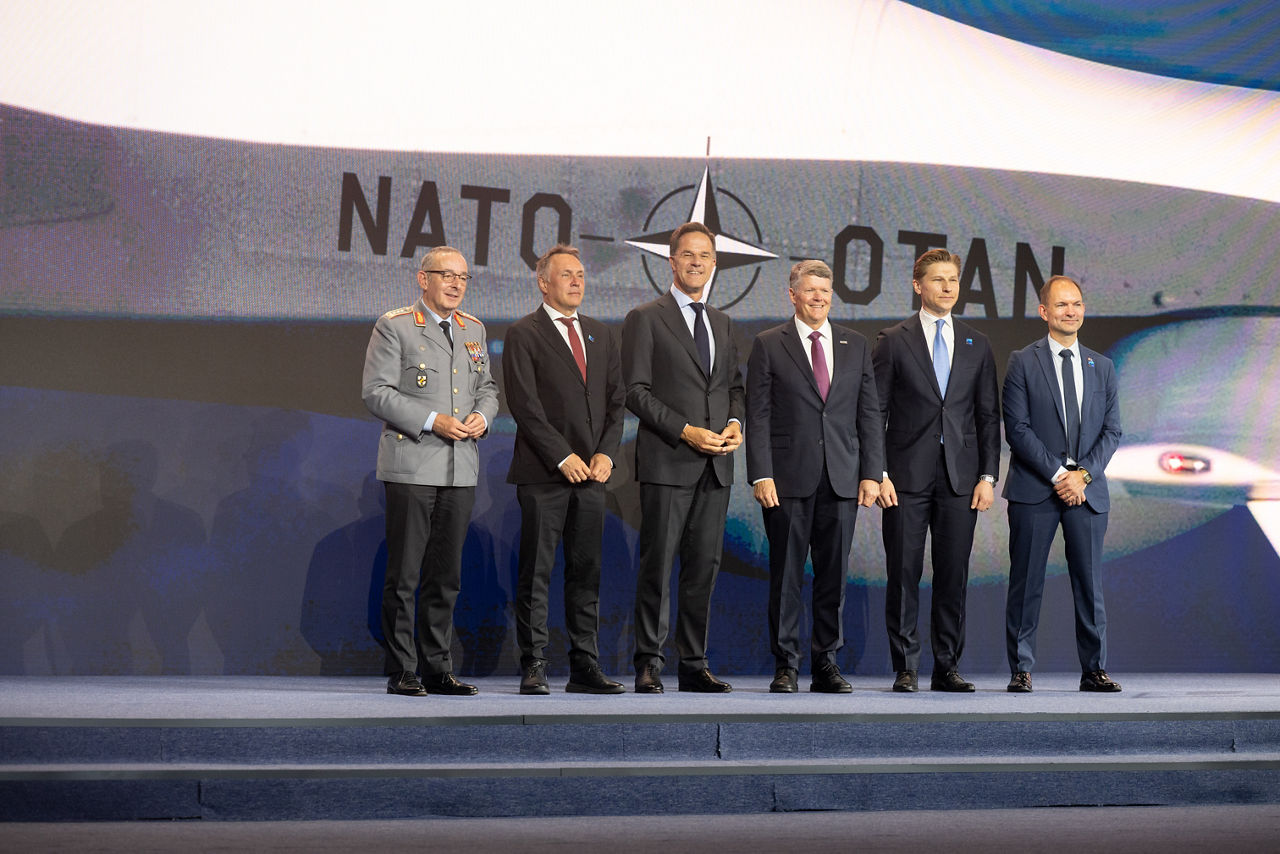 NATO expands its Intelligence, Surveillance and Reconnaissance Fleet with the purchase of Triton aircraft
Chief of Defence of Germany Carsten Breuer, Minister of Defence of Norway Tore O. Sandvik, NATO Secretary General Mark Rutte, Northrop Grumman Vice President International Frank Morley, Minister of Defence of Finland Antti Häkkänen and Minister of Defence of Denmark Jeppe Bruus Christensen