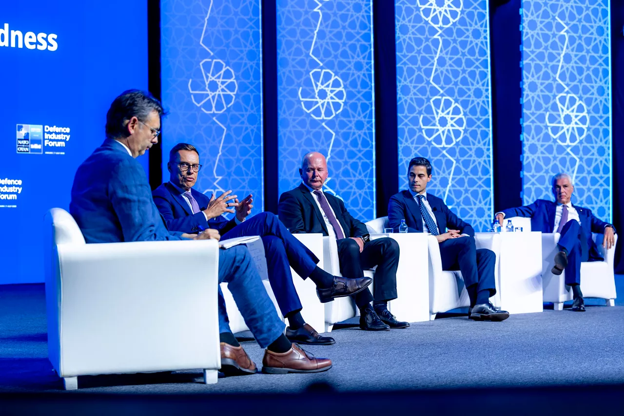 President of Finland Alexander Stubb, Prime Minister of the Netherlands Rob Jetten, CEO of Saab Group Micael Johansson, CEO of Leonardo Lorenzo Mariani moderated by Anton La Guardia from The Economist 