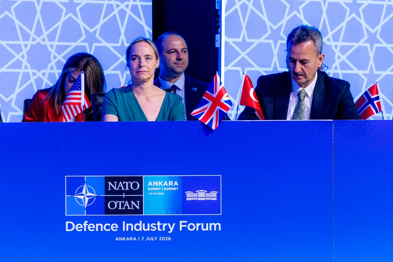 Combined signing ceremony with NATO Allies