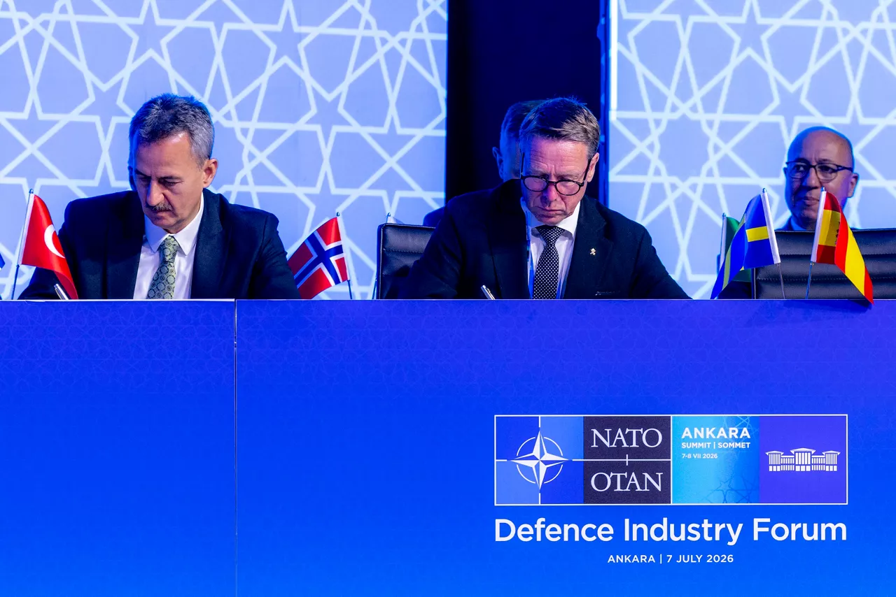 Combined signing ceremony with NATO Allies