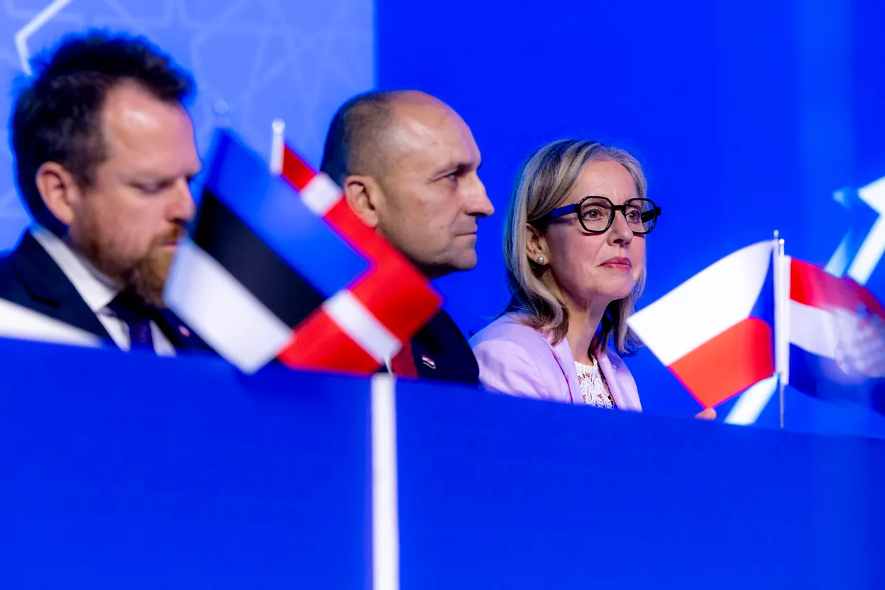Combined signing ceremony with NATO Allies