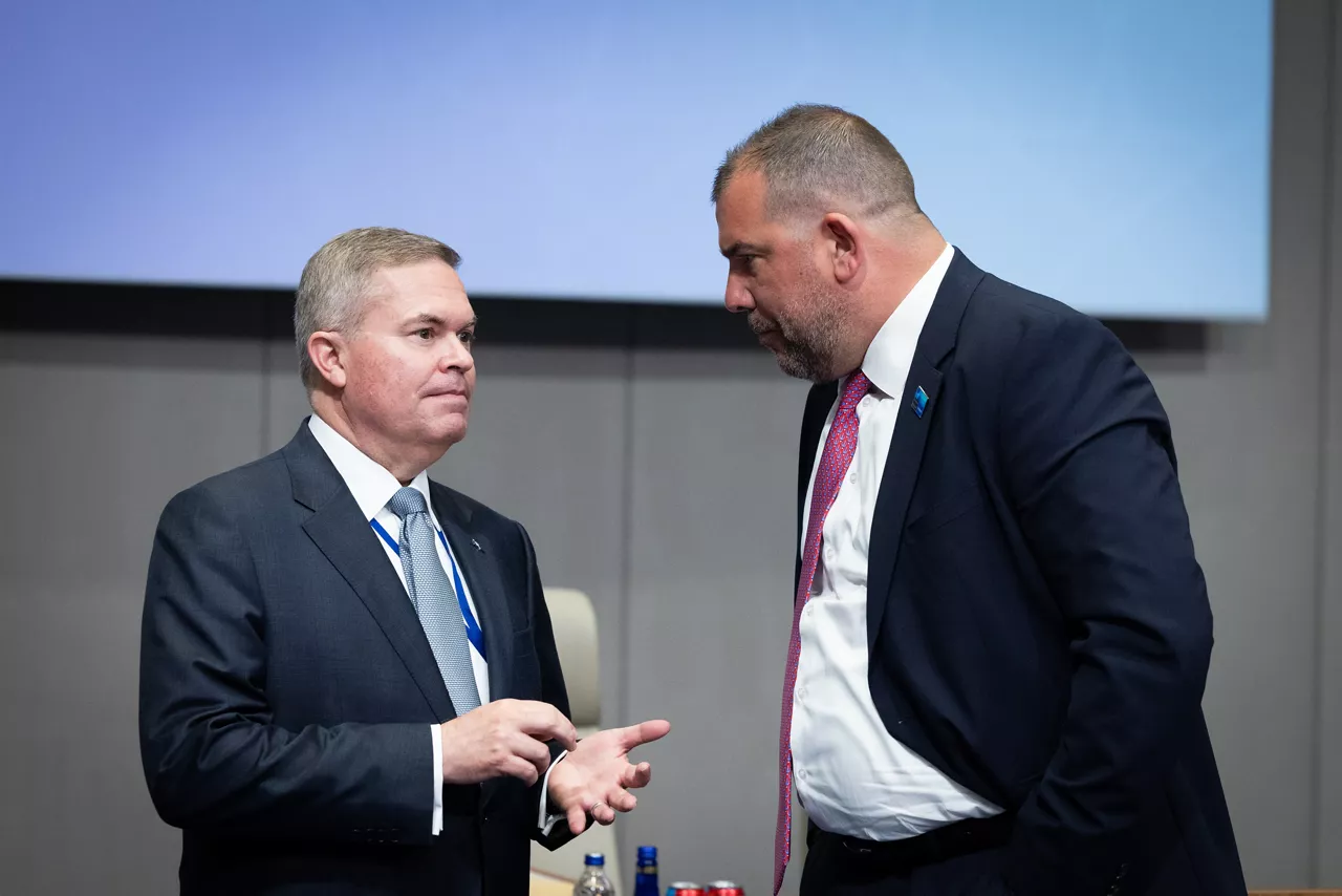 Assistant Secretary General for Security and Intelligence Scott Bray and Minister of Defence of Montenegro Dragan Krapović 
