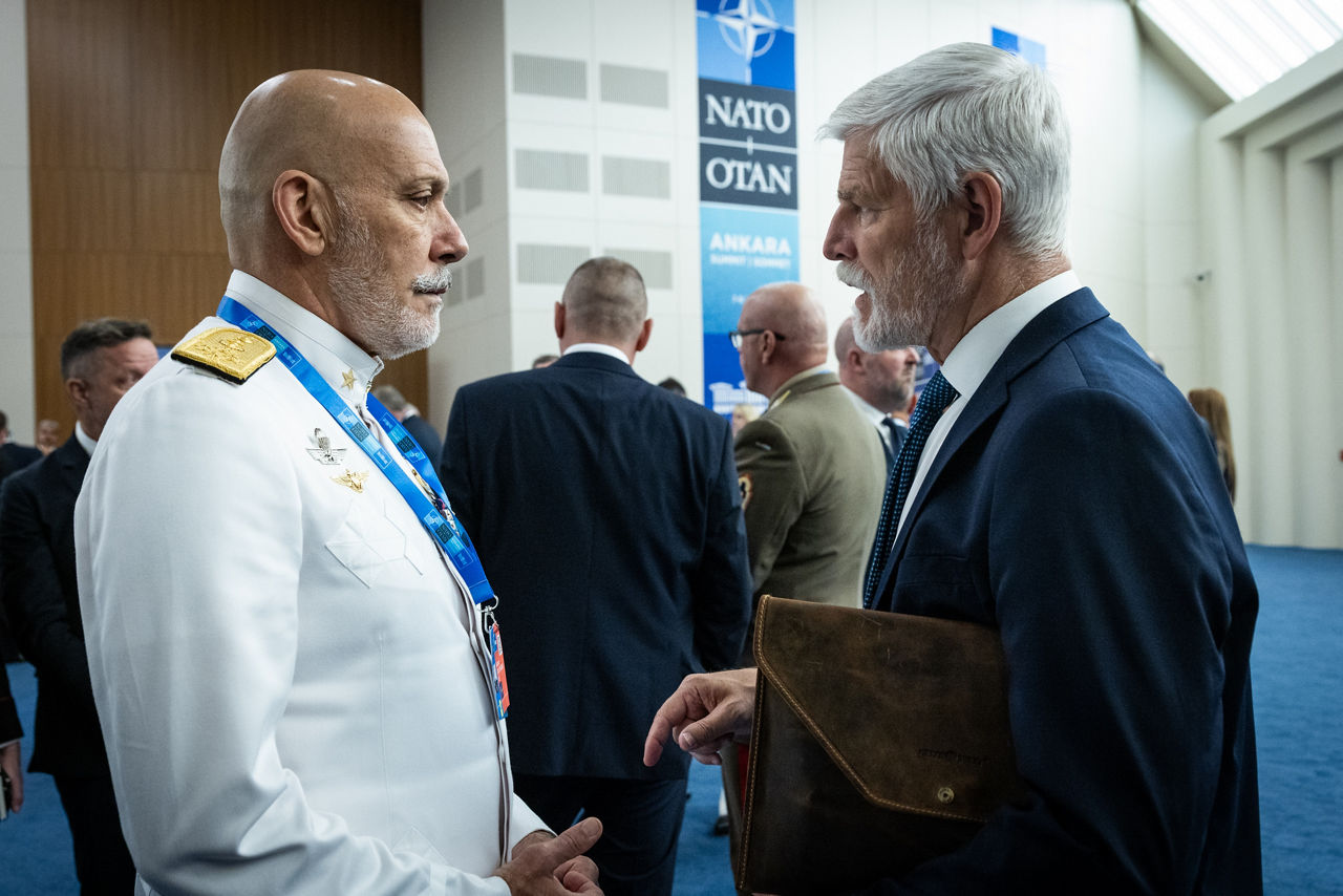 Chair of the NATO Military Committee Admiral Giuseppe Cavo Dragone and President of Czechia Petr Pavel 
