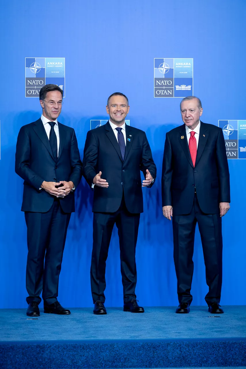 NATO Secretary General Mark Rutte and the President of the Republic of Türkiye Recep Tayyip Erdoğan welcome President of Poland Karol Nawrocki 