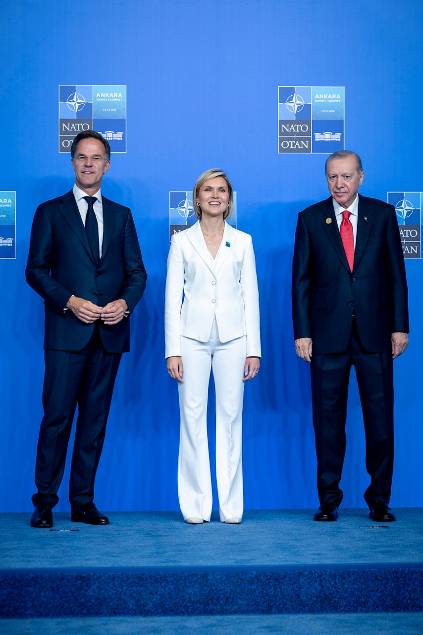 NATO Secretary General Mark Rutte and the President of the Republic of Türkiye Recep Tayyip Erdoğan welcome Prime Minister of Iceland Kristrún Frostadóttir