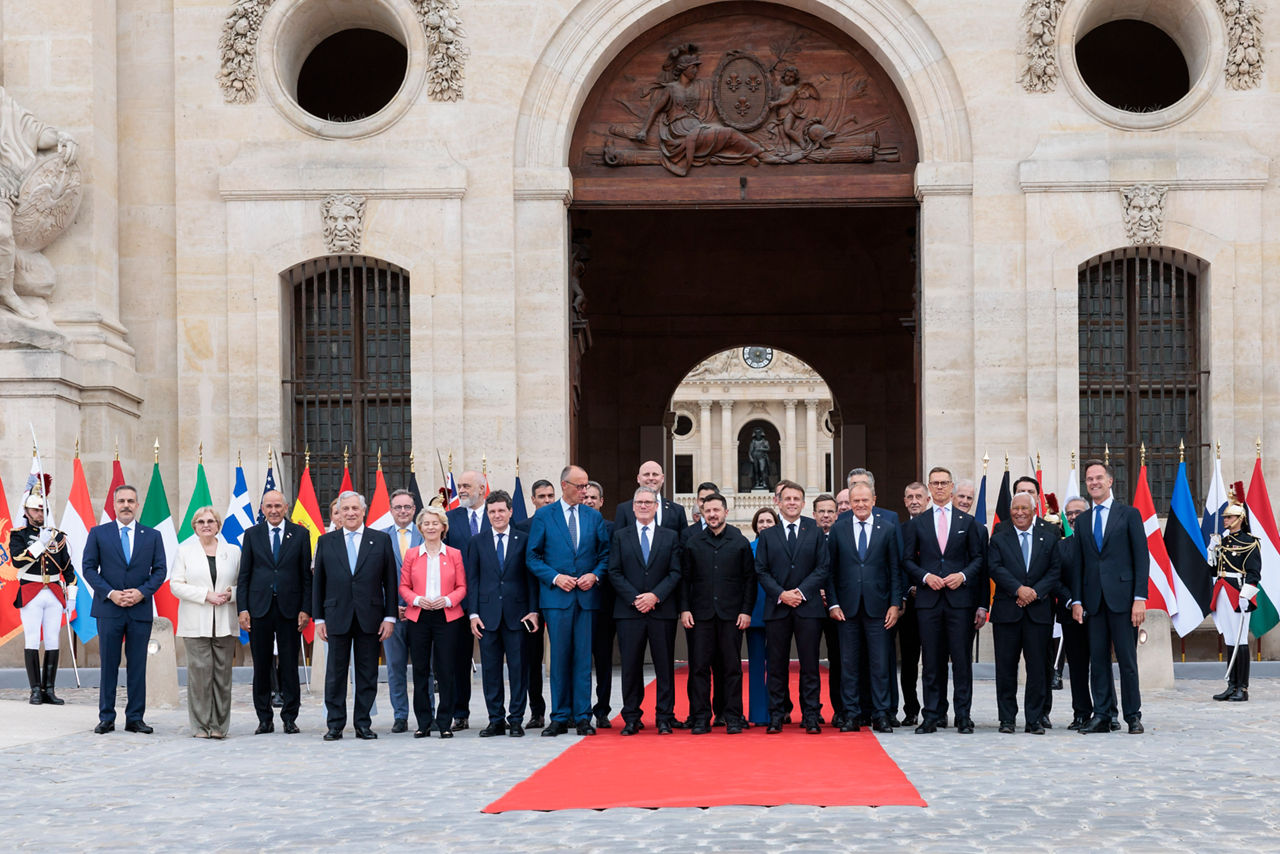 NATO Secretary General visits France