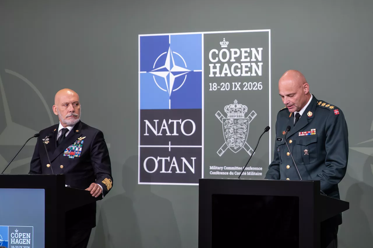 Left to Right - The Chair of the NATO Military Committee, Admiral Giuseppe Cavo Dragone, and the Chief of Defence of Denmark, General Michael Wiggers Hyldgaard.