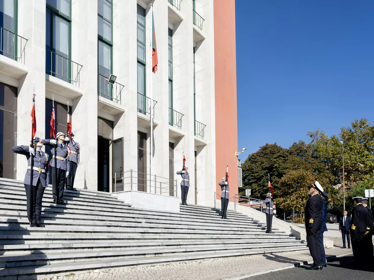 The Chair of the NATO Military Committee, Adm. Giuseppe Cavo Dragone  in front of the Ministry of Defence of Portugal.