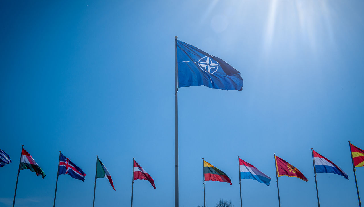 211018-flags.jpg