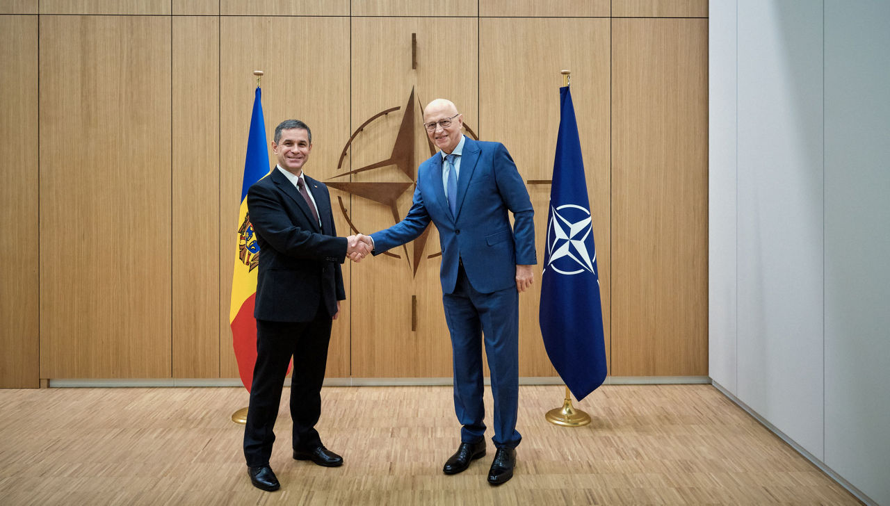 The Minister of Defence of the Republic of Moldova visits NATO