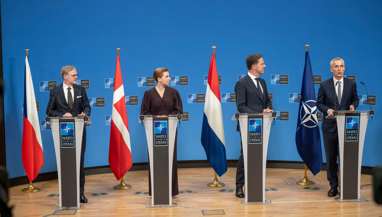The Prime Ministers of Czechia, Denmark and the Netherlands visit NATO