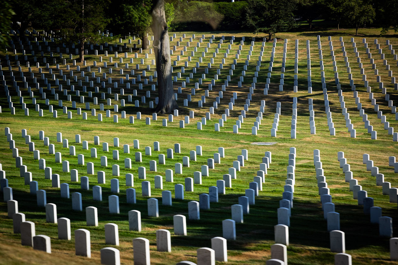 Wreath-laying Ceremony with NATO Secretary General Jens Stoltenberg at Arlington National Cemetry