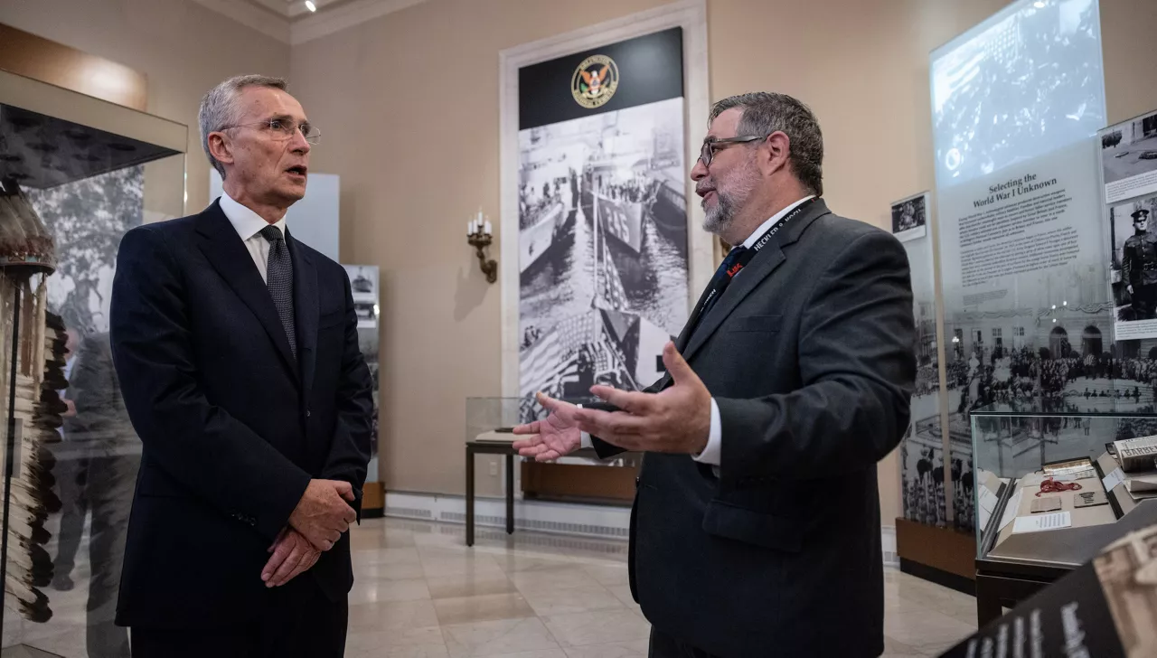 Wreath-laying Ceremony with NATO Secretary General Jens Stoltenberg at Arlington National Cemetry
