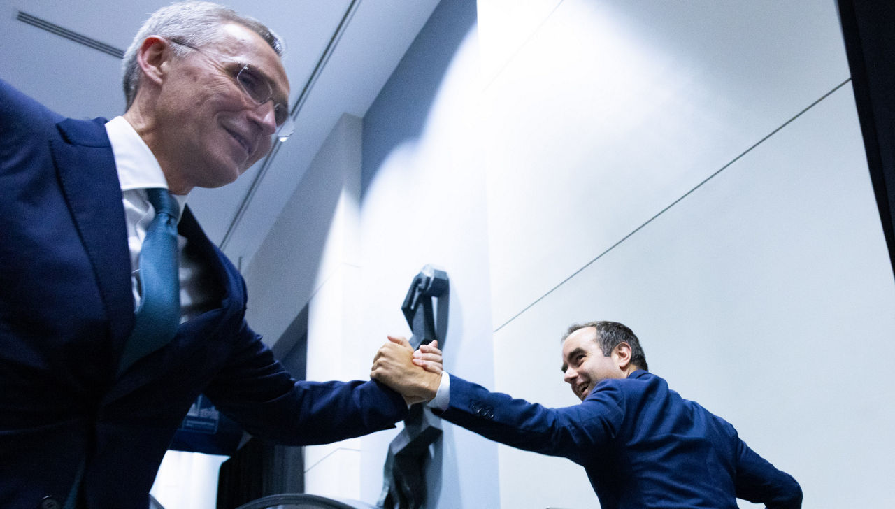 Left to right: NATO Secretary General Jens Stoltenberg and Sébastien Lecornu (Minister of Defence, France)