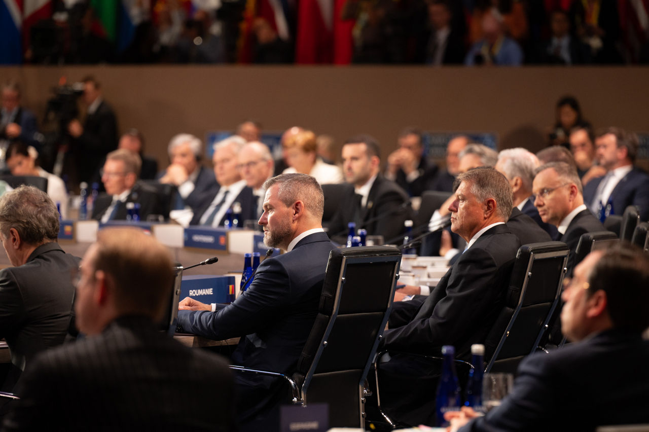 Centre: President Peter Pellegrini (Slovak Republic) with President Klaus Werner Iohannis (Romania)