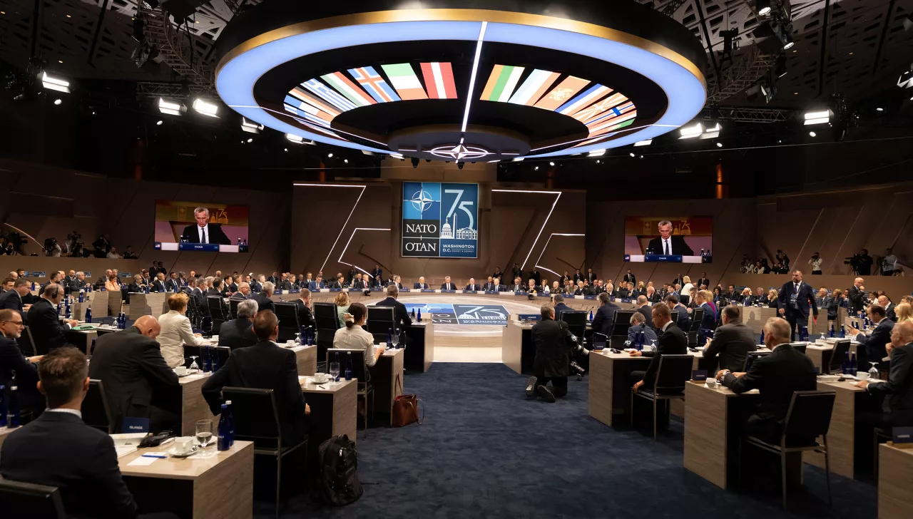 General view of the meeting