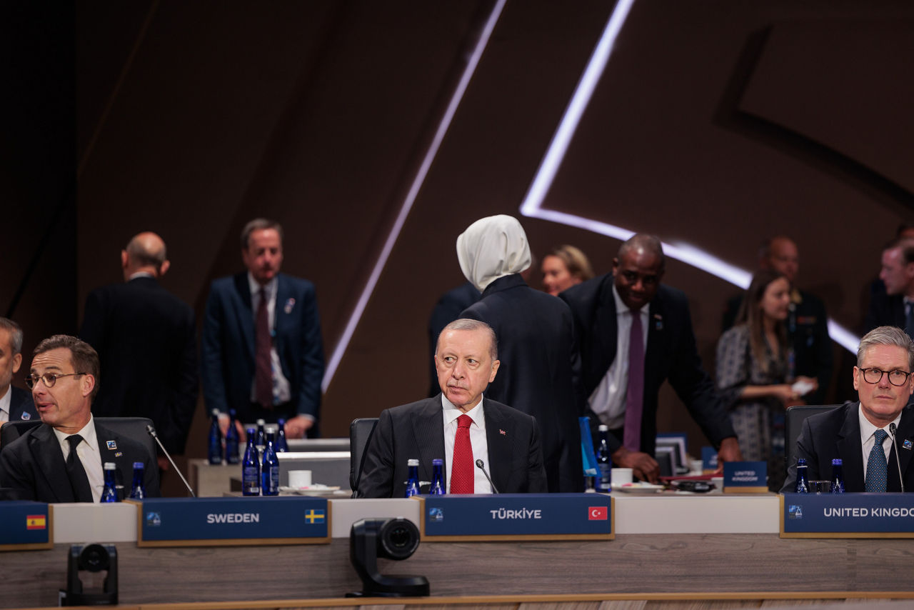 Left to right: Ulf Kristersson (Prime Minister of Sweden) with President Recep Tayyip Erdoğan (Türkiye) and Keir Starmer (UK Prime Minister)