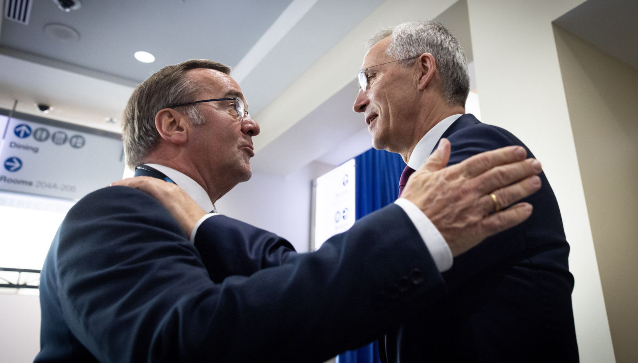 Left to right: Boris Pistorius (Minister of Defence, Germany) with NATO Secretary General Jens Stoltenberg