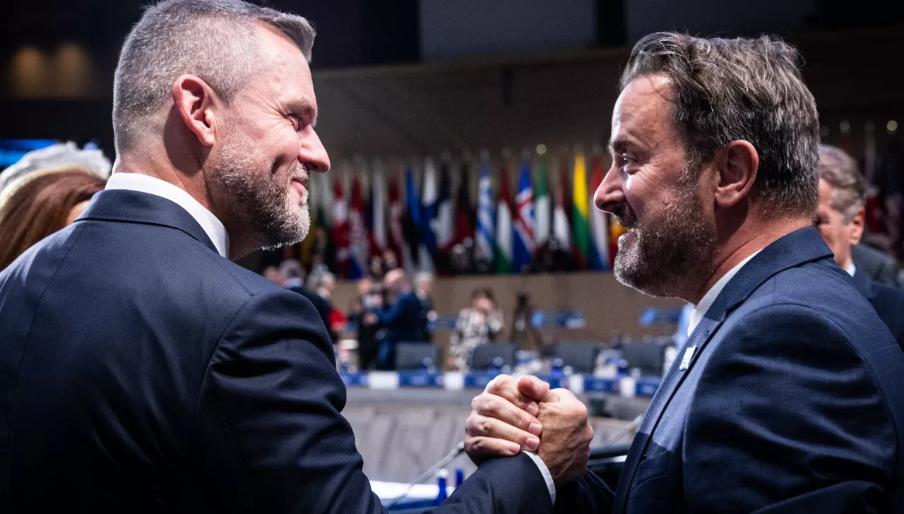Left to right: Gabrielius Landsbergis (Minister of Foreign Affairs, Lithuania) with Xavier Bettel (Minister of Foreign Affairs, Luxembourg)