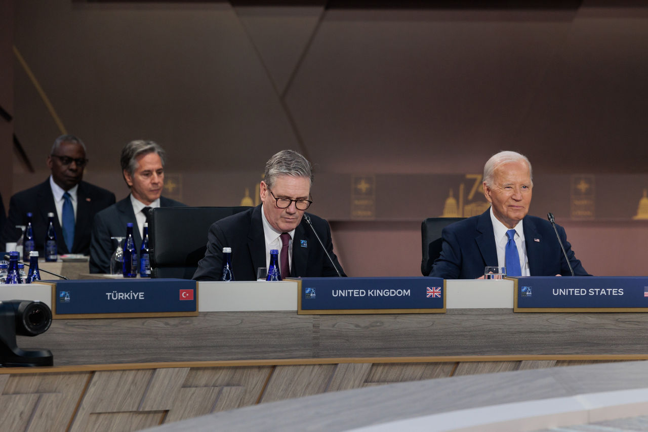 Left to right: Keir Starmer (UK Prime Minister) with US President Joe Biden
