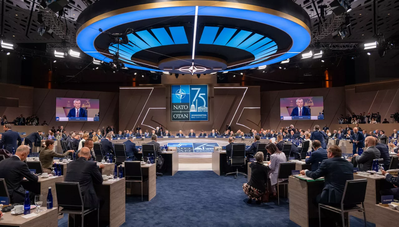 General view of the meeting