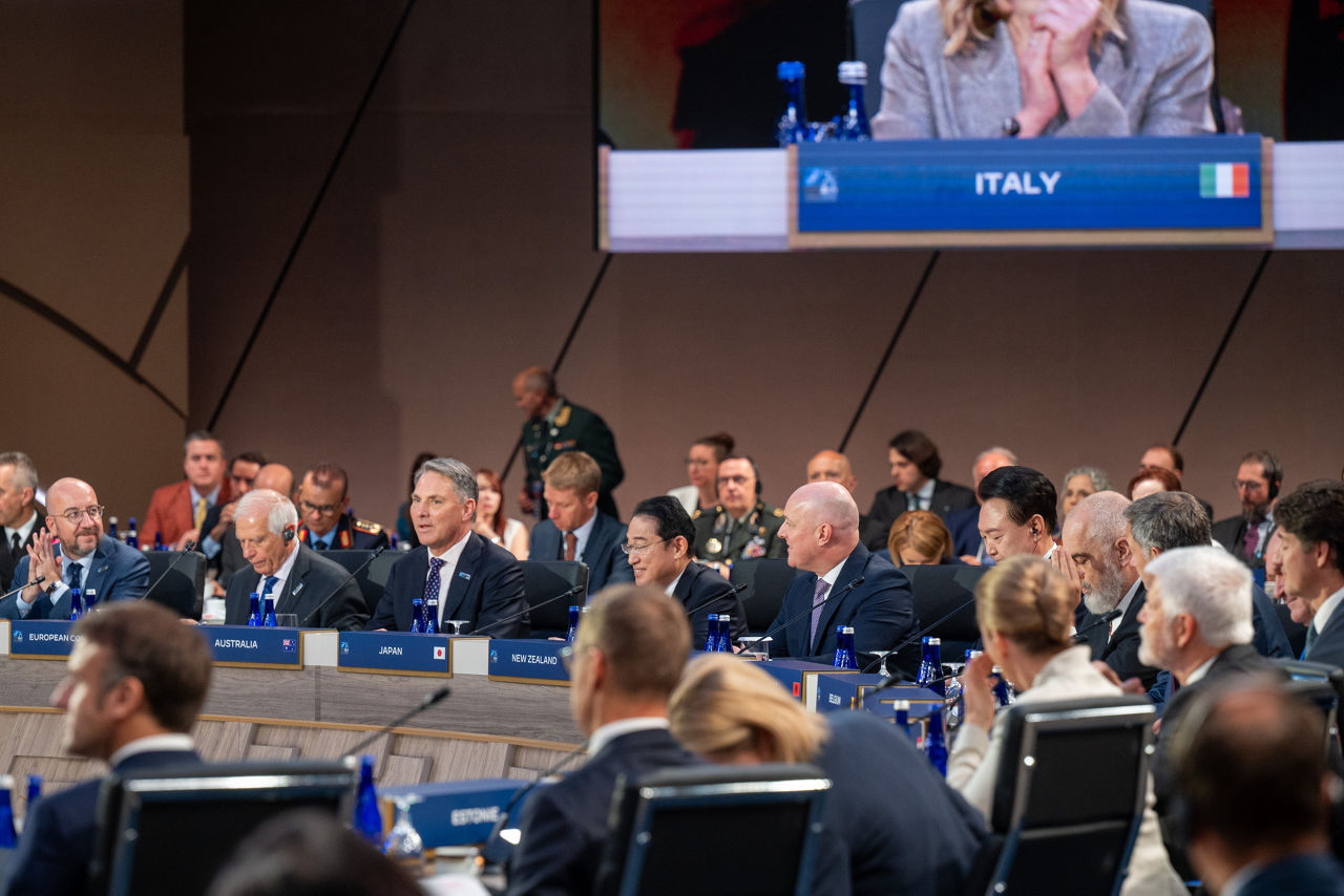 General view of the meeting