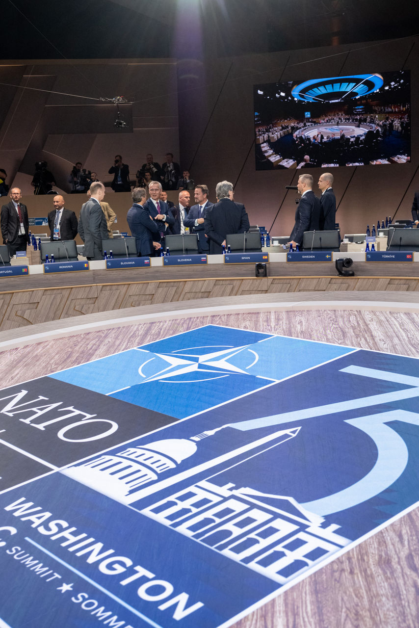 General view of the meeting