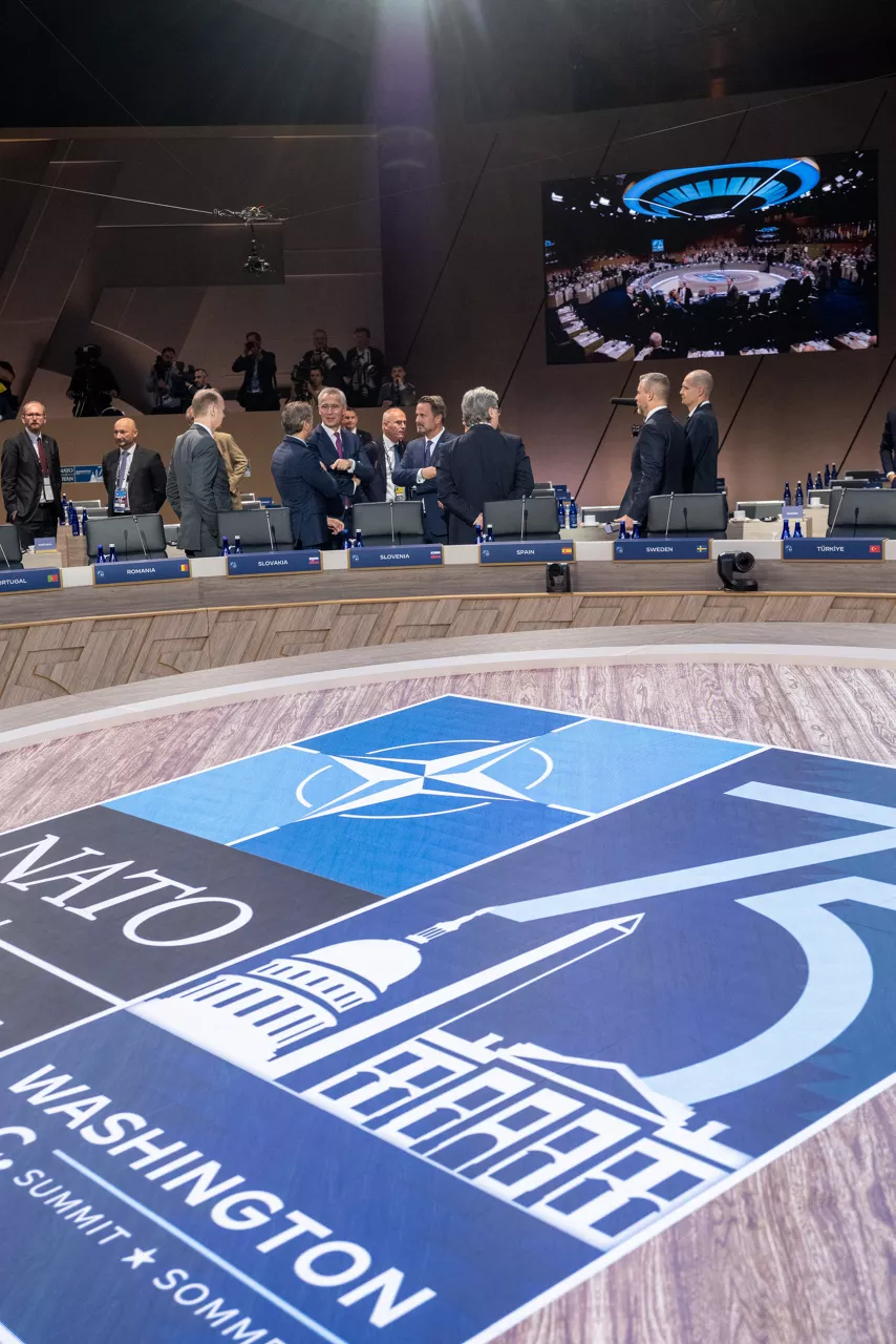 General view of the meeting