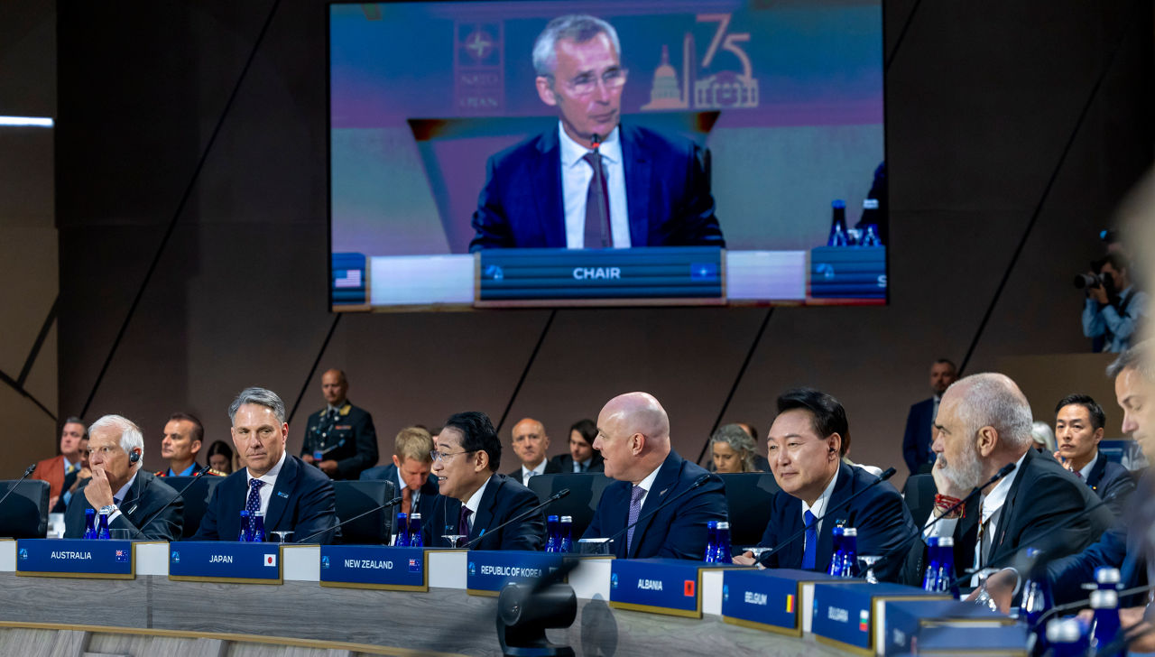 General view of the meeting