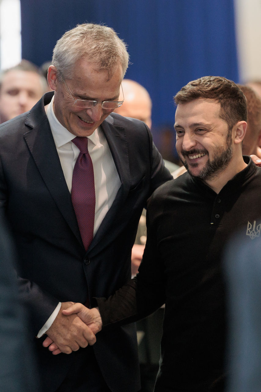 Left to right: NATO Secretary General Jens Stoltenberg with President Volodymyr Zelenskyy (Ukraine)