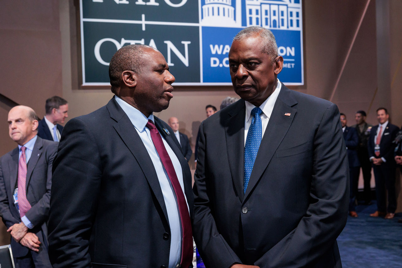 Left to right: David Lammy (UK Secretary of State for Foreign Affairs) with Lloyd J. Austin III (US Secretary of Defense)