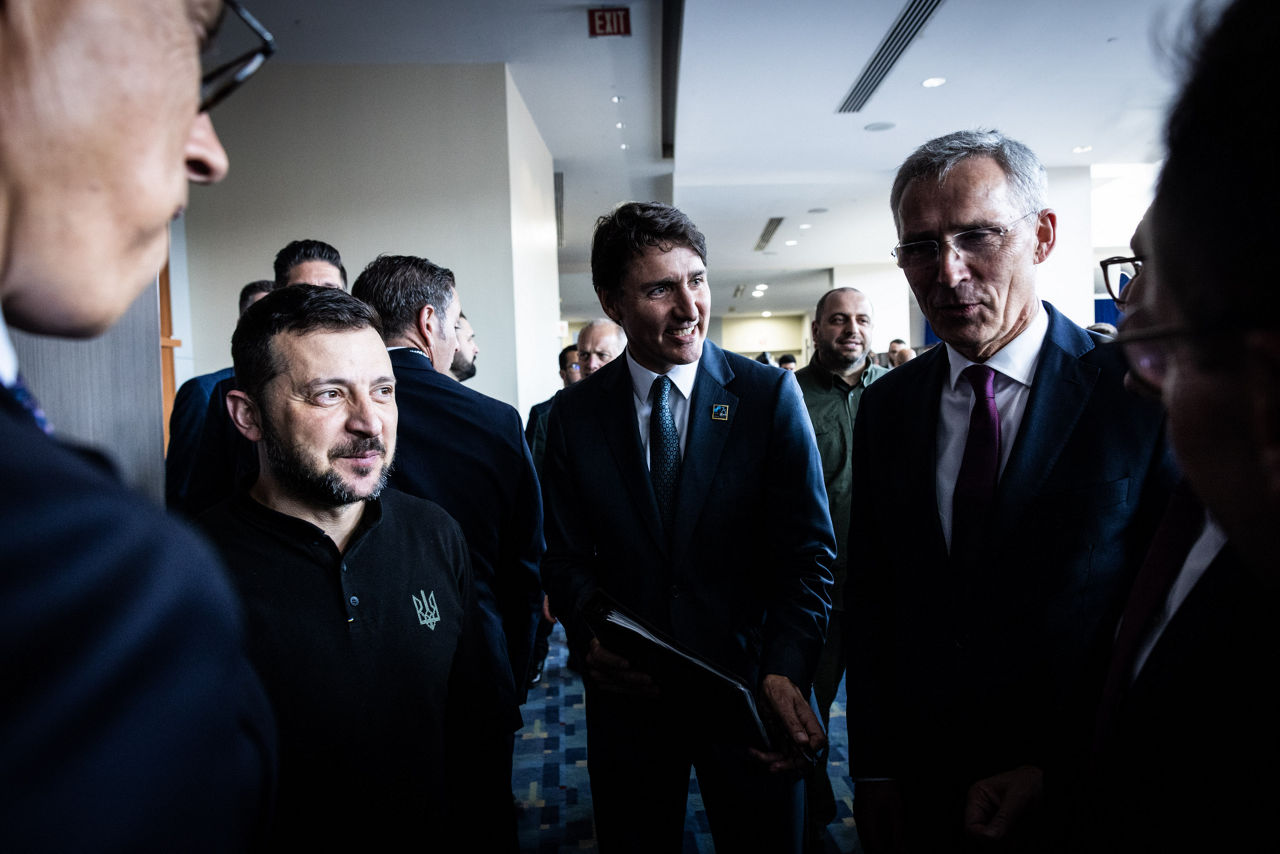 Left to right: President Volodymyr Zelenskyy (Ukraine) with Justin Trudeau (Prime Minister of Canada) and NATO Secretary General Jens Stoltenberg