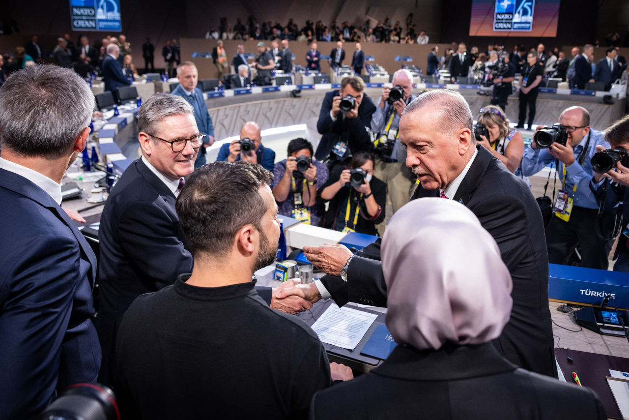 Left to right: Keir Starmer (UK Prime Minister) with President Volodymyr Zelenskyy (Ukraine) and President Recep Tayyip Erdoğan (Türkiye)
