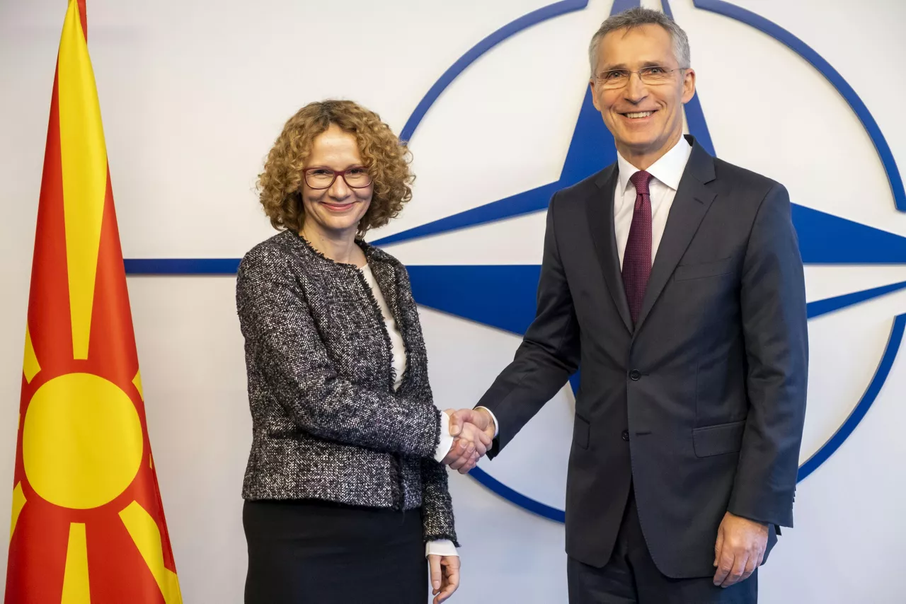 Left to right: Radmila Shekerinska-Jankovska (Minister of Defence, North Macedonia) with NATO Secretary General Jens Stoltenberg