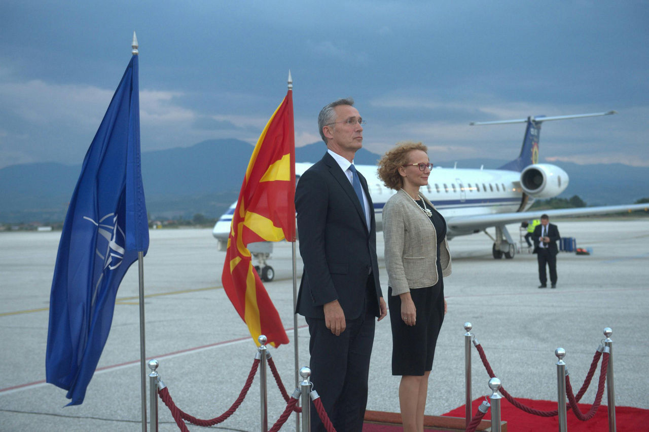 Left to right: NATO Secretary General Jens Stoltenberg and Radmila Shekerinska (Minister of Defence, North Macedonia)