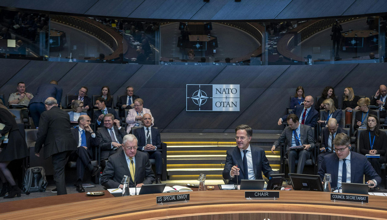 US Special Envoy for Ukraine and Russia visits NATO
