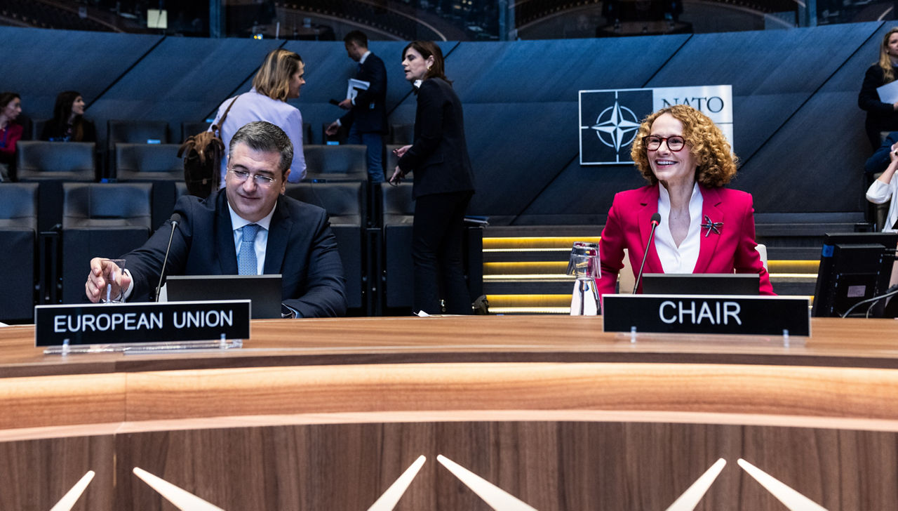 250410-nac-eu-comm.jpg