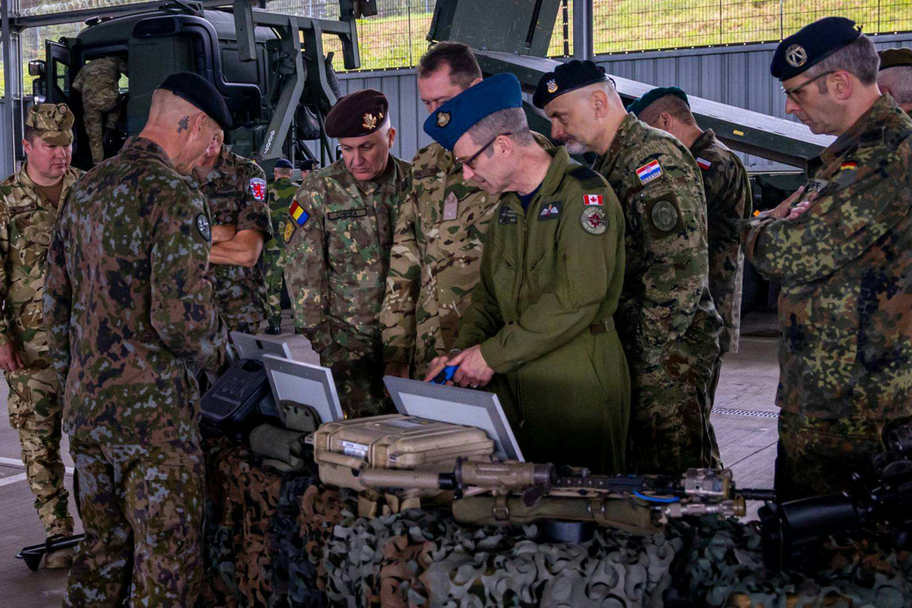 The NATO Military Committee observes the equipment of the Luxembourg Armed Forces