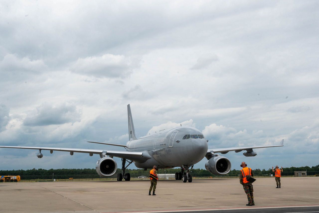 Ground crews guide the first of eight Airbus A-330 aircraft in NATO’s Multinational Multi-Role Tanker Transport (MRTT) fleet as it arrives at the main operating base in Eindhoven, the Netherlands. The fleet will provide strategic transport of people and cargo, will enhance substantially European air-to-air refuelling capabilities, and will be available for medical evacuation, if needed. Six NATO Allies have pooled resources to make this initiative possible - Belgium, the Czech Republic, Germany, Luxembourg, the Netherlands and Norway. This effort has been supported by NATO and the European Union.