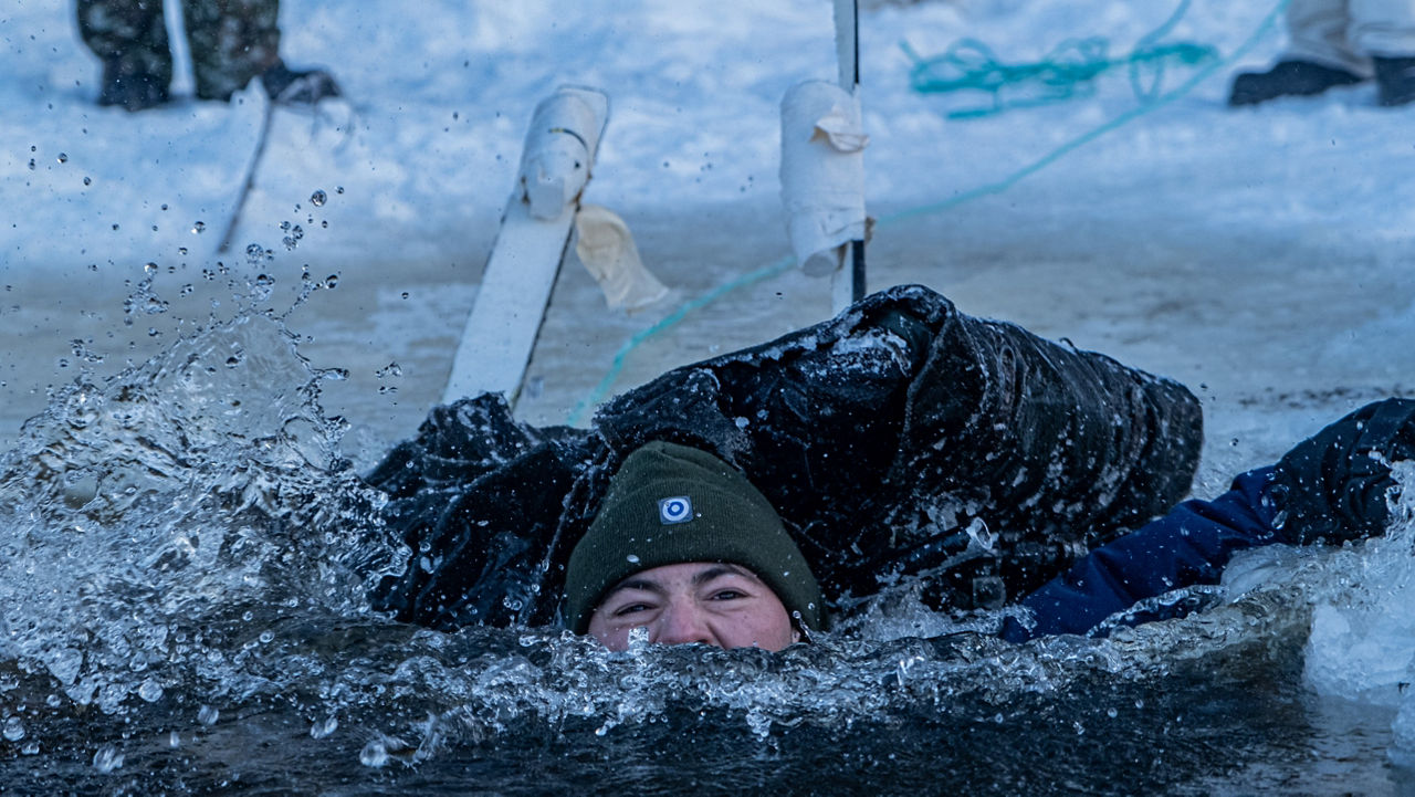 In Lapland, northern Finland, where temperatures regularly drop below -20 degrees Celsius, Finnish instructors from the Finnish Defence Forces’ Jaeger Brigade run different courses for military personnel from various NATO countries.