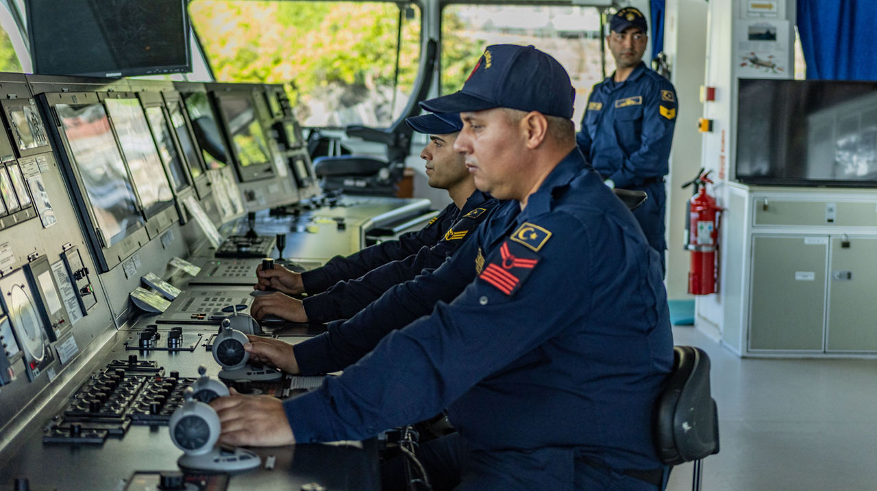 Turkish crew members on board the TCG Alemdar practise using sonar equipment to find distressed submarines during Dynamic Monarch 24.

At Dynamic Monarch 24, the world’s most challenging submarine rescue exercise, Allies are testing various complex submarine rescue systems. The exercise is designed to practise interoperability among naval forces and streamline rescue operations in the most challenging of environments where reaction time and specialist equipment are key to saving lives. Dynamic Monarch 24 is taking place off the coast of Norway.