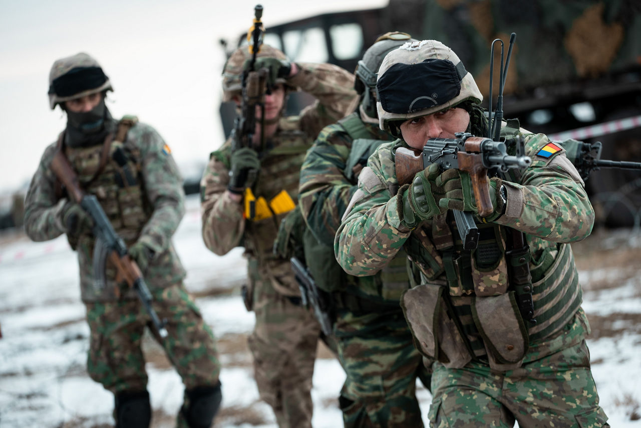 Soldiers from Greece, Romania and the United Kingdom participate in close-quarters combat drills during exercise Steadfast Dart 25 in Romania.

Steadfast Dart was the first deployment exercise for the Allied Reaction Force, or ARF, NATO’s new force-in-readiness. Designed to deploy rapidly and implement the Alliance’s new regional defence plans, the ARF is currently led by NATO Rapidly Deployable Corps Italy.
