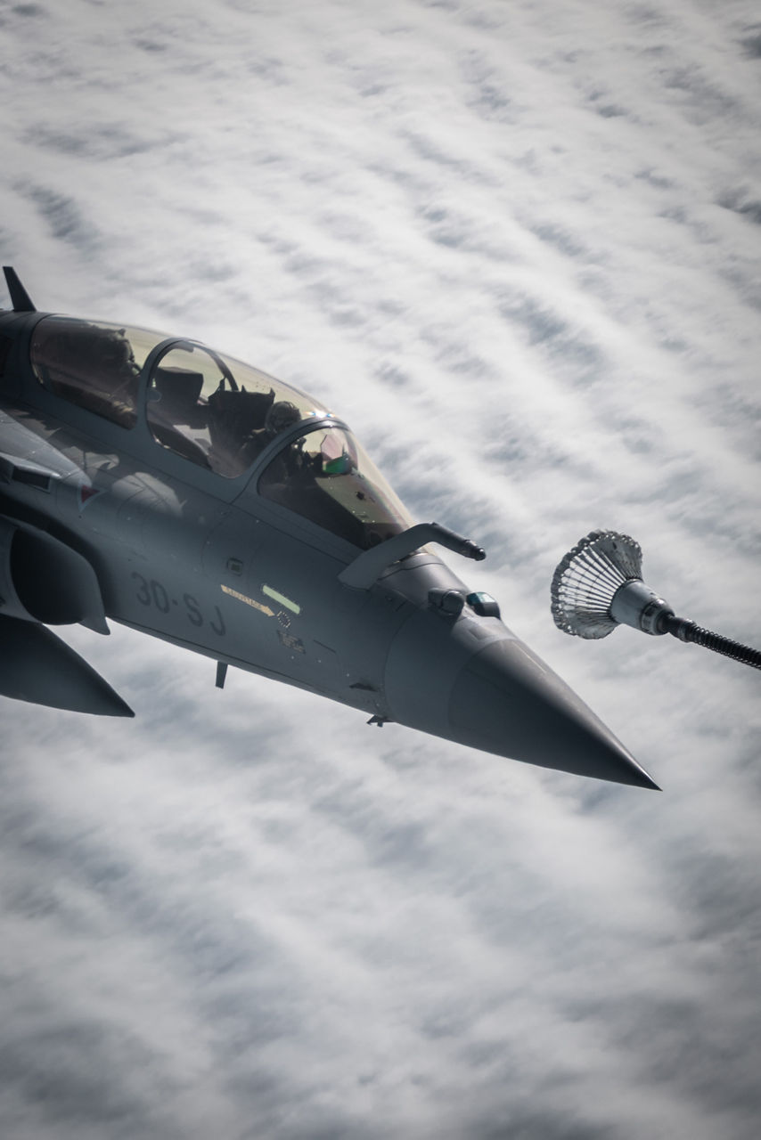 A Rafale fighter from the French Air and Space Force prepares to take on fuel during exercise Ramstein Flag 25. 

With over 90 aircraft from 15 NATO Allies flying out of 12 Allied air bases throughout Europe, the exercise tests NATO’s ability to perform a broad variety of air combat missions using multinational forces.

